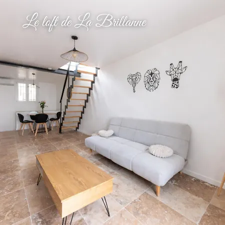 Cozy Loft With Terrace & Air Conditioning Apartmán La Brillanne